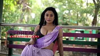 Indian Aunty Hot Show video