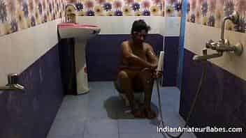 Indian wet pussy of hot priya bhabhi in bathroom fucked video